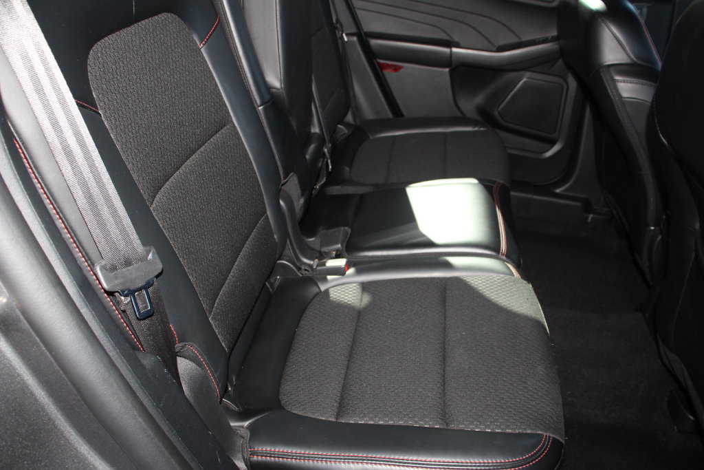Certified 2025 Ford Escape ST-Line Select AWD/4WD image 25