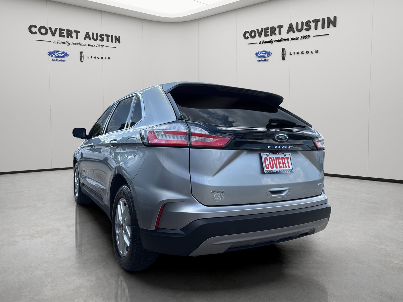 Certified 2023 Ford Edge SEL w/ Convenience Package AWD/4WD image 3