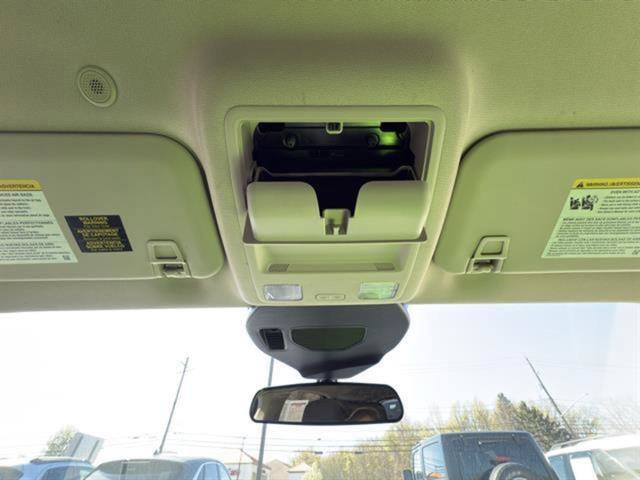 Certified 2020 Ford Escape SE image 18