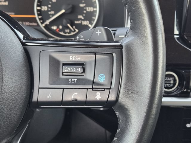 Used 2022 Nissan Pathfinder SV AWD/4WD image 26