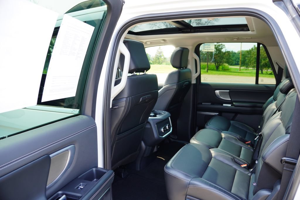 Certified 2025 Ford Expedition Max Platinum AWD/4WD image 17