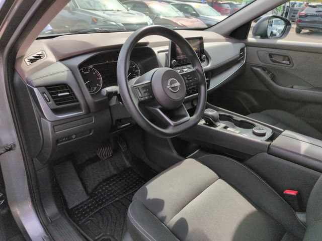 Used 2023 Nissan Rogue S AWD/4WD image 28