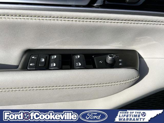 Used 2025 Jeep Wagoneer Series II w/ Convenience Group I image 28