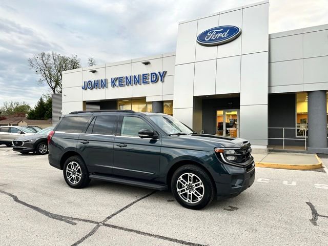 Certified 2025 Ford Expedition Active AWD/4WD image 27
