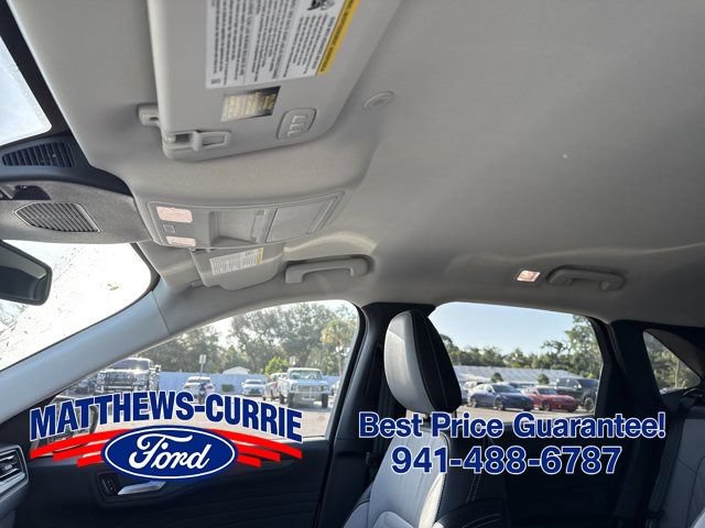 Certified 2023 Ford Escape SE w/ PHEV Premium Package FWD image 11