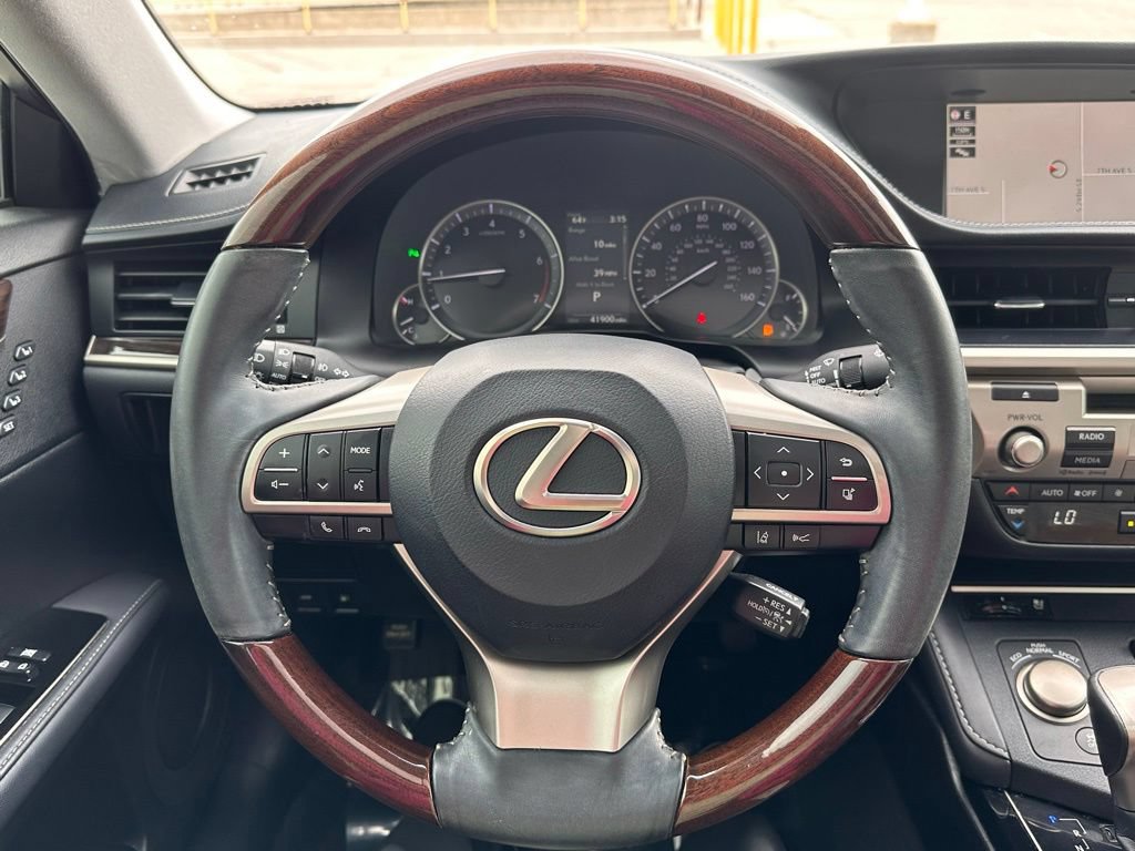 Used 2018 Lexus ES 350 w/ Navigation System Package FWD image 27