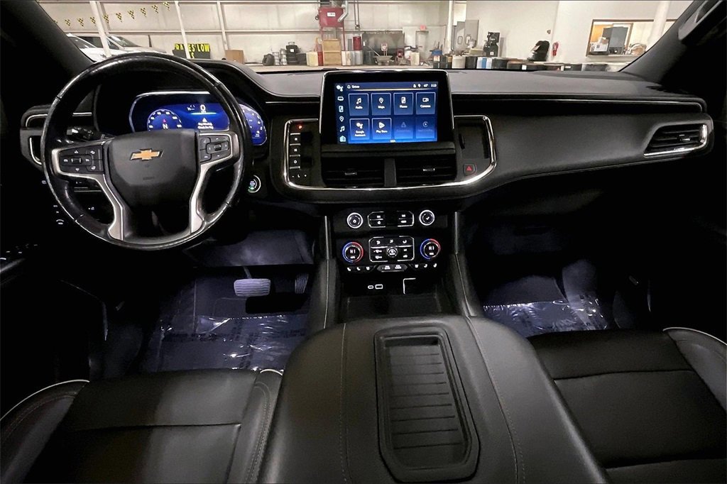 Used 2023 Chevrolet Suburban Premier image 14