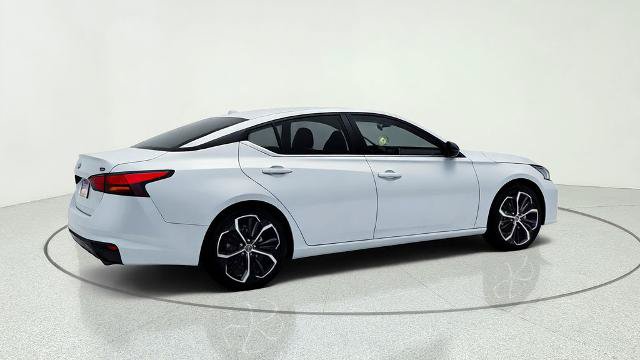 Used 2024 Nissan Altima 2.5 SR FWD image 8