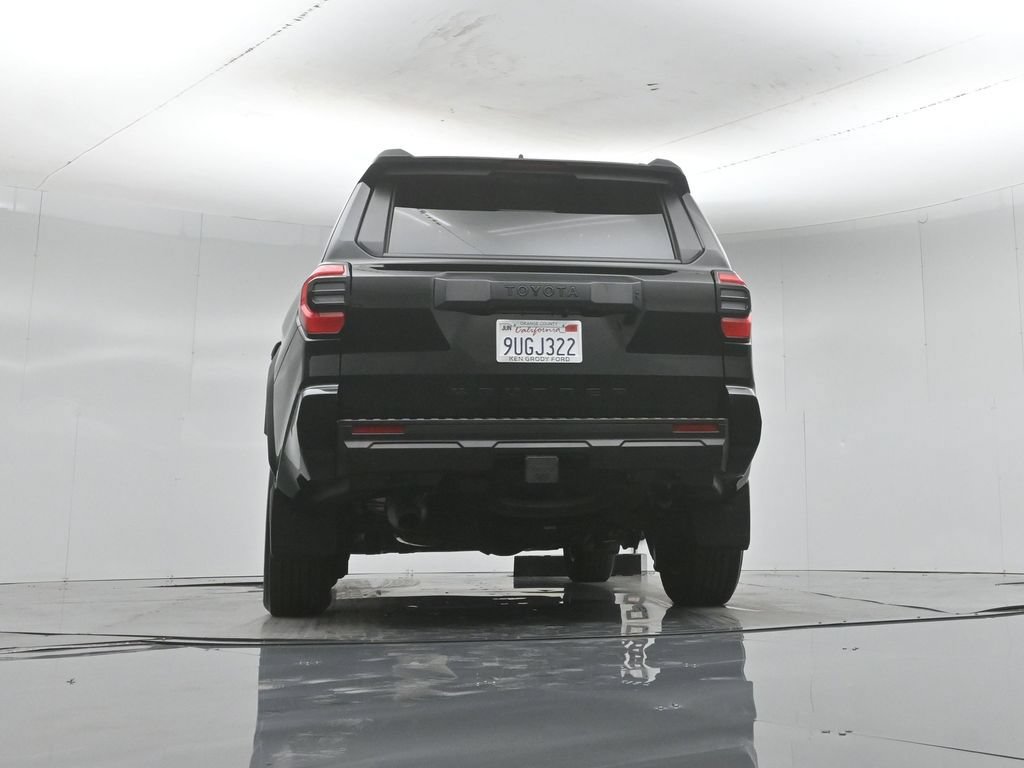 Used 2025 Toyota 4Runner SR5 AWD/4WD image 51