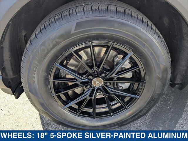 Certified 2022 Ford Explorer XLT image 9