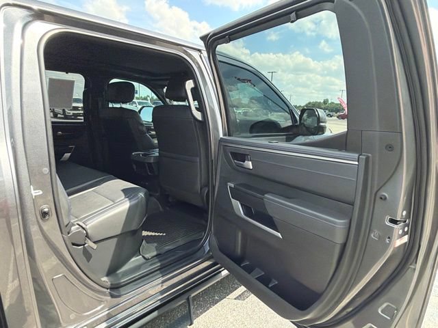 Used 2023 Toyota Tundra Platinum AWD/4WD image 18