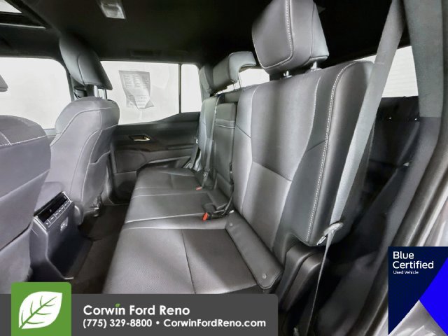 Used 2024 Lexus GX 550 w/ Accessory Package (2T) AWD/4WD image 29