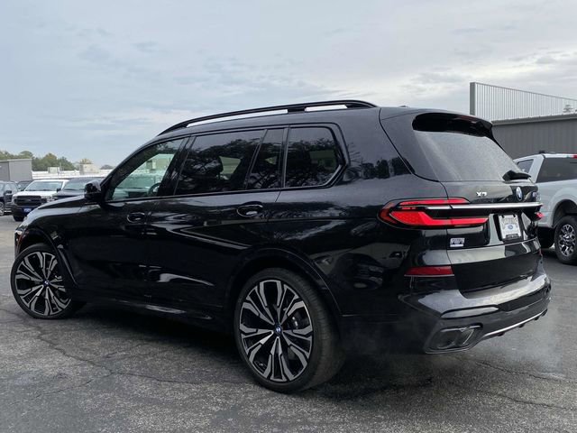 Used 2023 BMW X7 M60i w/ Executive Package image 6