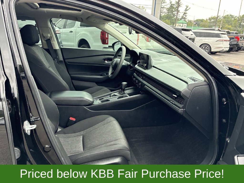 Used 2023 Honda Accord EX image 9