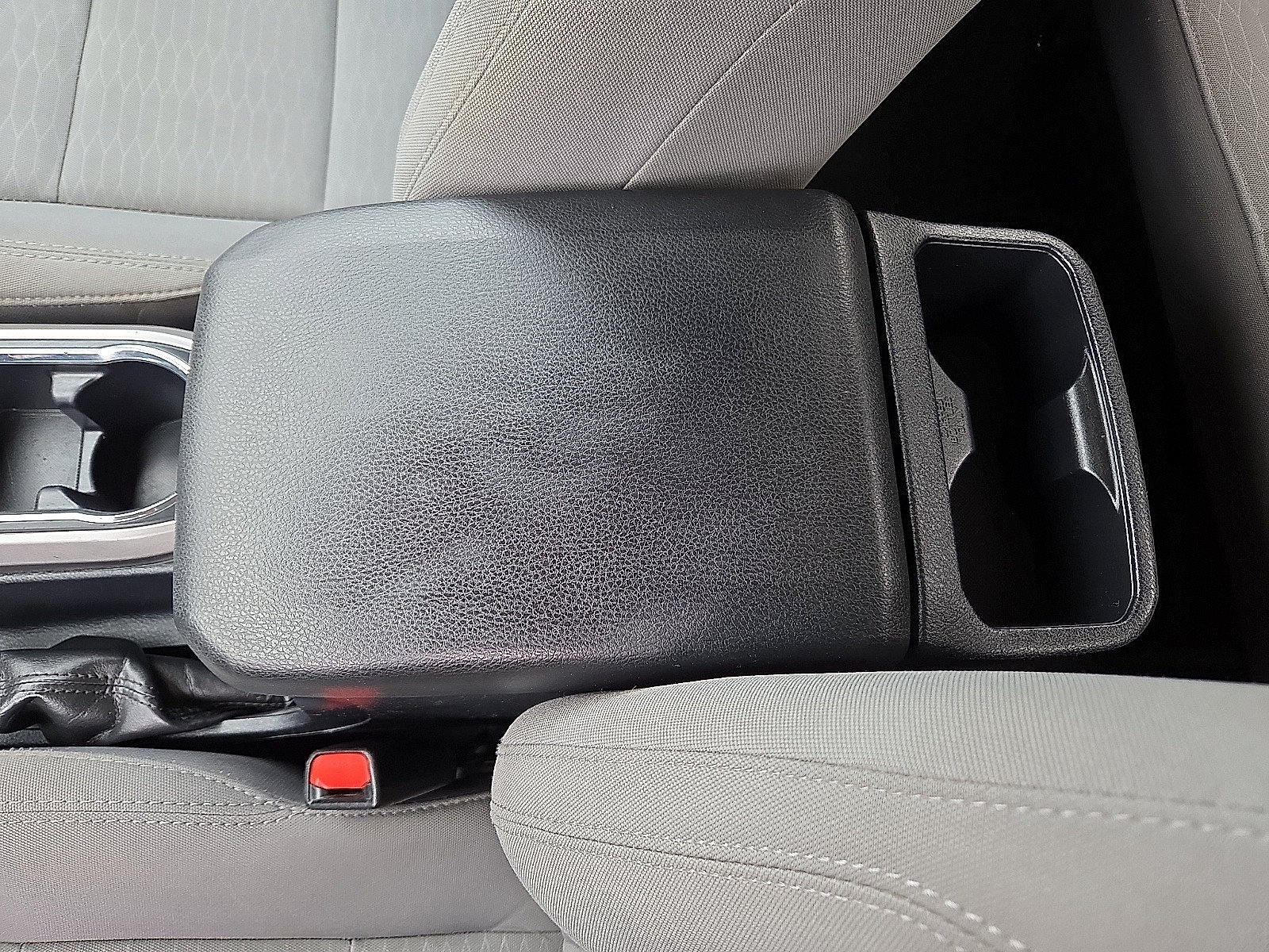 Used 2019 Toyota Tacoma SR5 AWD/4WD image 15