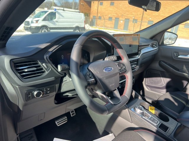 Certified 2024 Ford Escape ST-Line w/ Tech Pack #1 image 8