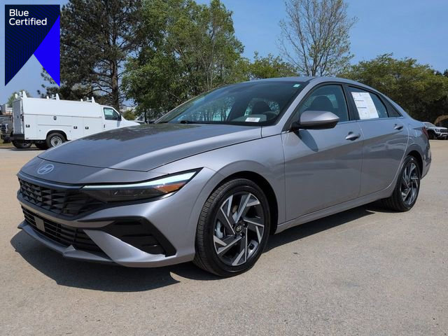 Used 2025 Hyundai Elantra SEL image 1