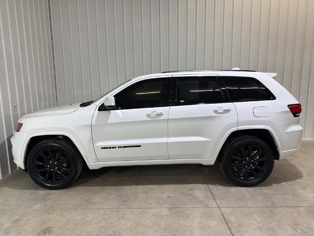 Used 2019 Jeep Grand Cherokee Altitude image 7
