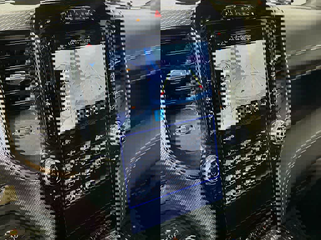 Used 2020 RAM 1500 Limited image 27