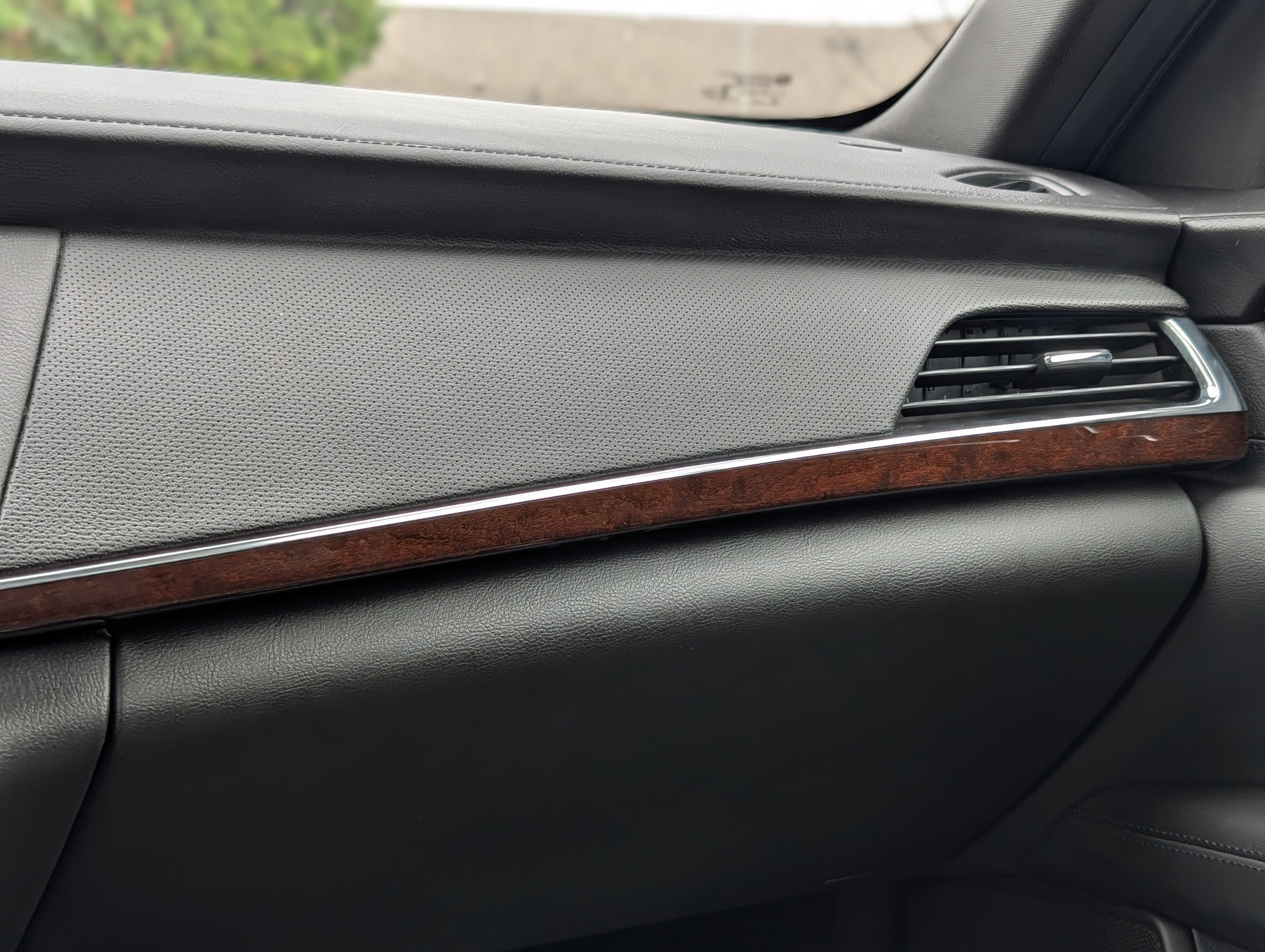 Used 2019 Cadillac CT6 Luxury w/ Driver Awareness Package image 15