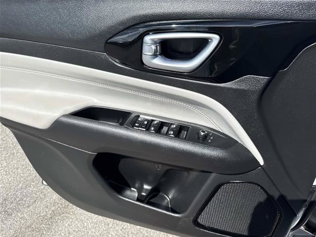 Used 2024 Jeep Compass Limited AWD/4WD image 14