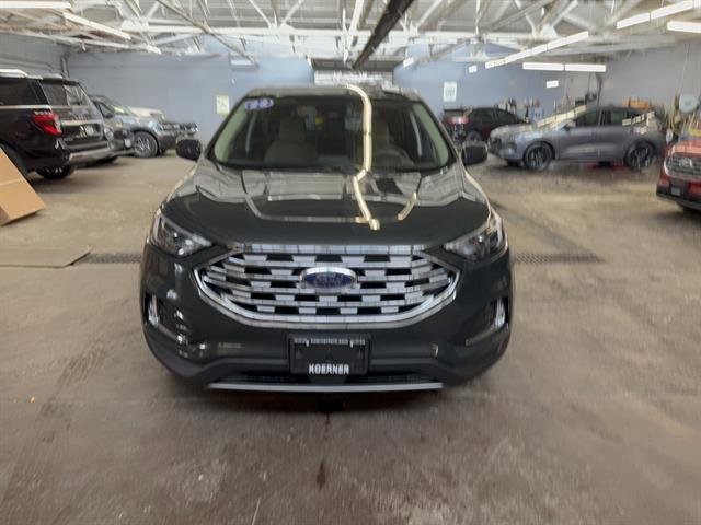 Certified 2022 Ford Edge SEL w/ Convenience Package AWD/4WD image 8
