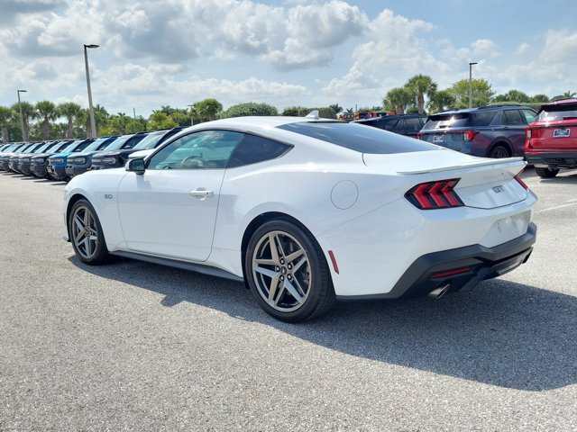 Certified 2025 Ford Mustang GT RWD image 5