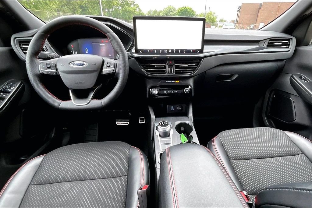 Certified 2023 Ford Escape ST-Line w/ Tech Pack #1 AWD/4WD image 14