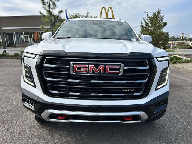 Used 2025 GMC Yukon AT4 w/ AT4 Premium Package AWD/4WD image 25