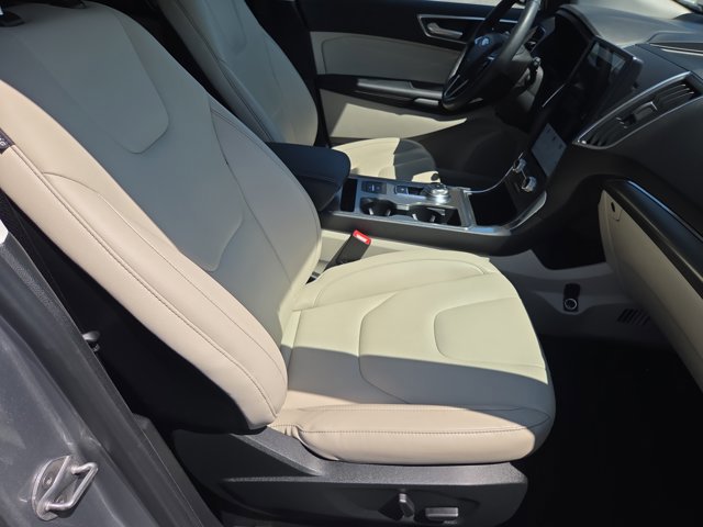 Certified 2022 Ford Edge Titanium image 15