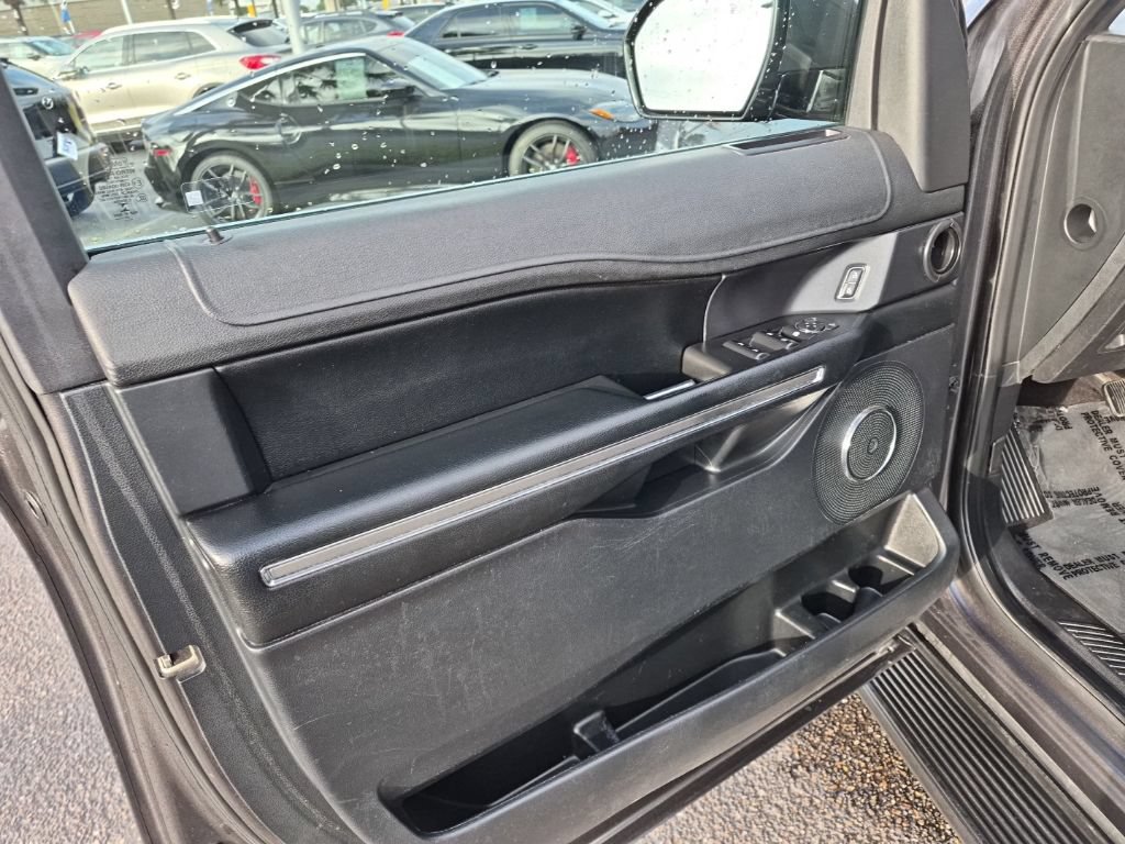 Certified 2021 Ford Expedition XLT RWD image 9