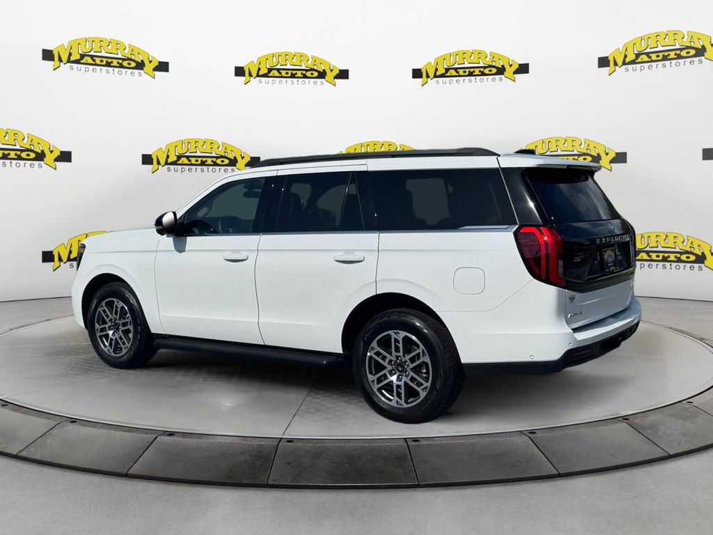 Certified 2025 Ford Expedition Active image 3