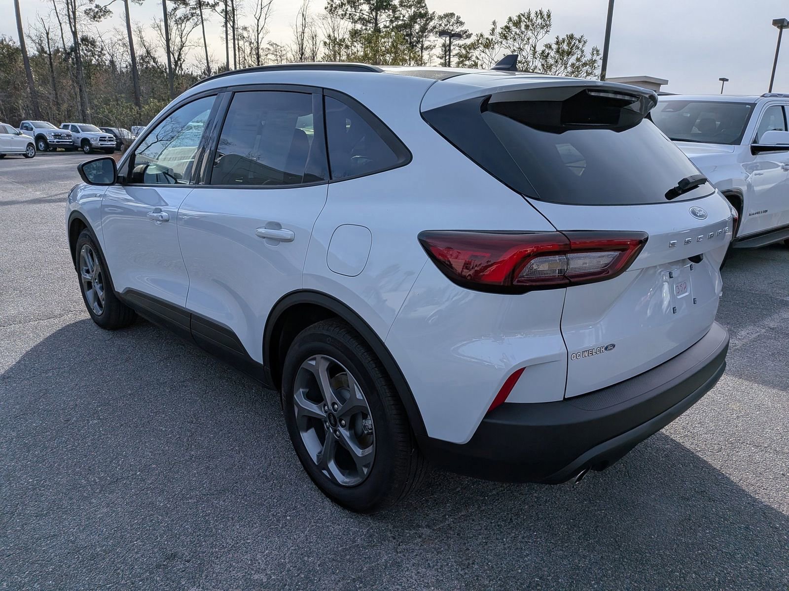 Certified 2025 Ford Escape ST-Line w/ Equipment Group 301A image 3