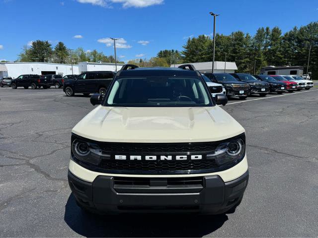 Certified 2025 Ford Bronco Sport Outer Banks w/ Outer Banks Tech Package+ AWD/4WD image 9