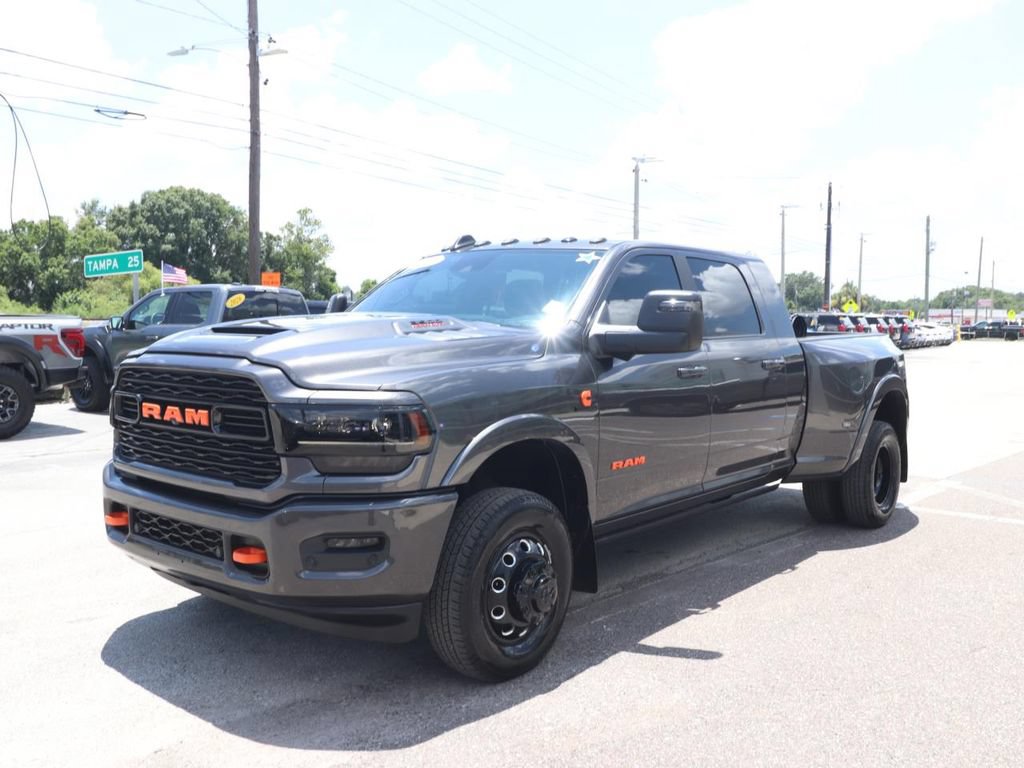 Used 2023 RAM 3500 Limited AWD/4WD image 5