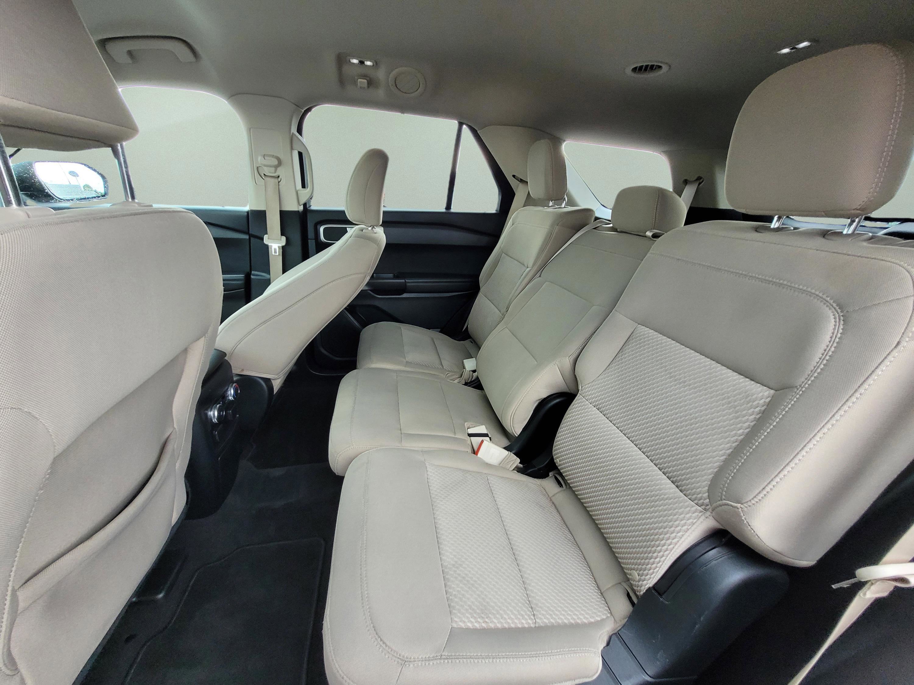 Certified 2021 Ford Explorer 2WD image 16