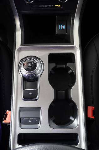 Certified 2024 Ford Edge SEL w/ Convenience Package AWD/4WD image 15