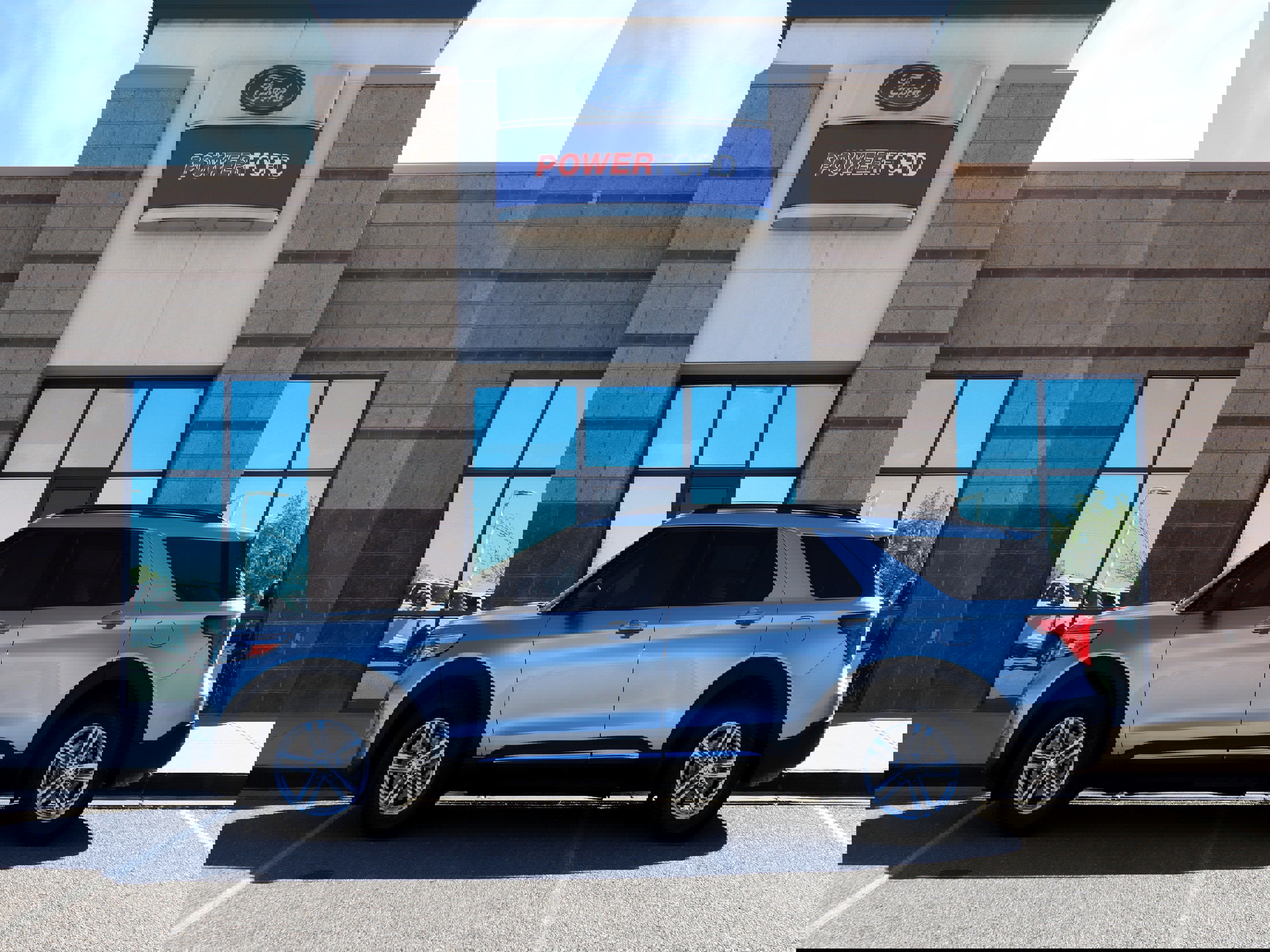 Certified 2023 Ford Explorer XLT w/ Equipment Group 202A image 2