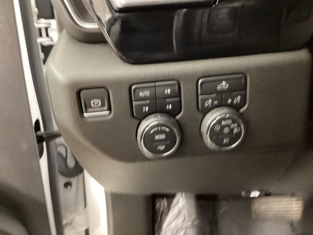 Used 2023 Chevrolet Silverado 1500 RST AWD/4WD image 18