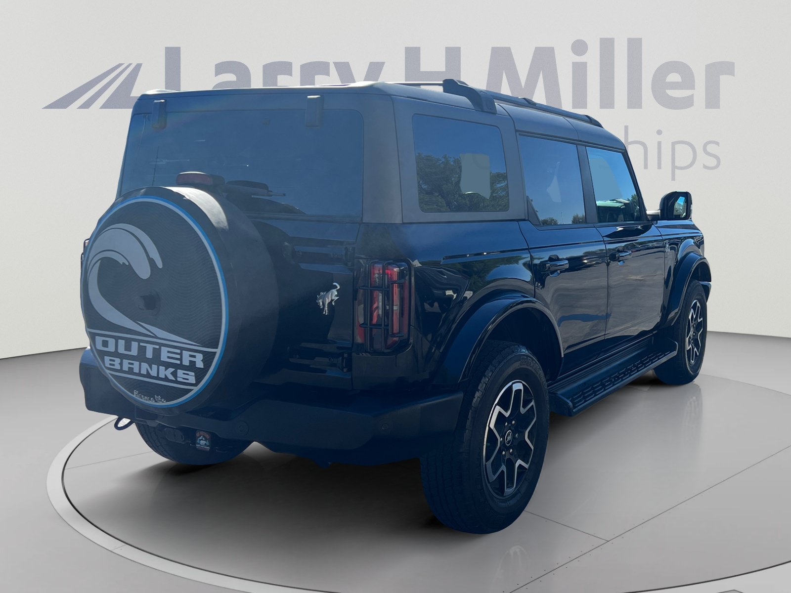 Certified 2025 Ford Bronco Outer Banks AWD/4WD image 5