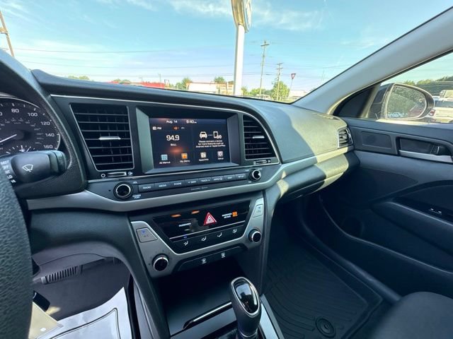 Used 2018 Hyundai Elantra SEL FWD image 16