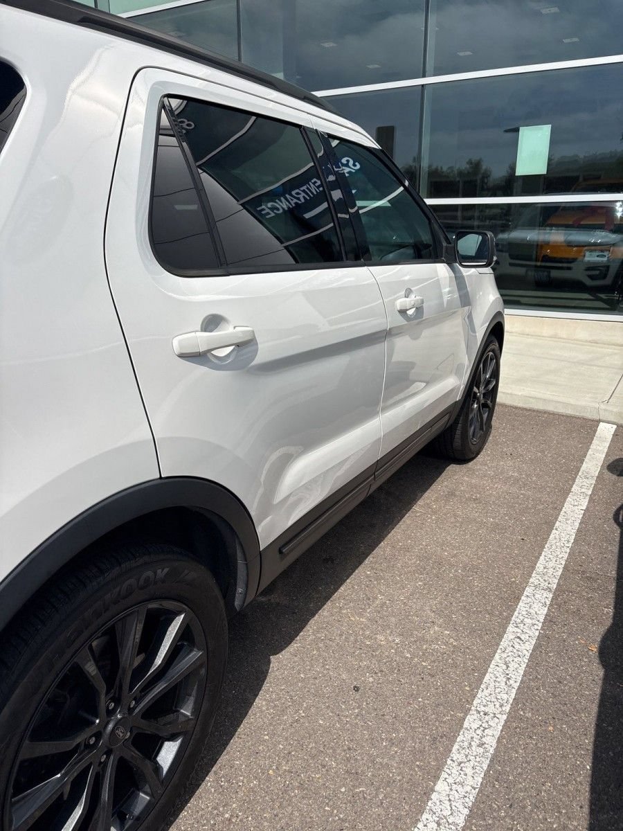 Certified 2017 Ford Explorer XLT w/ Equipment Group 202A FWD image 6