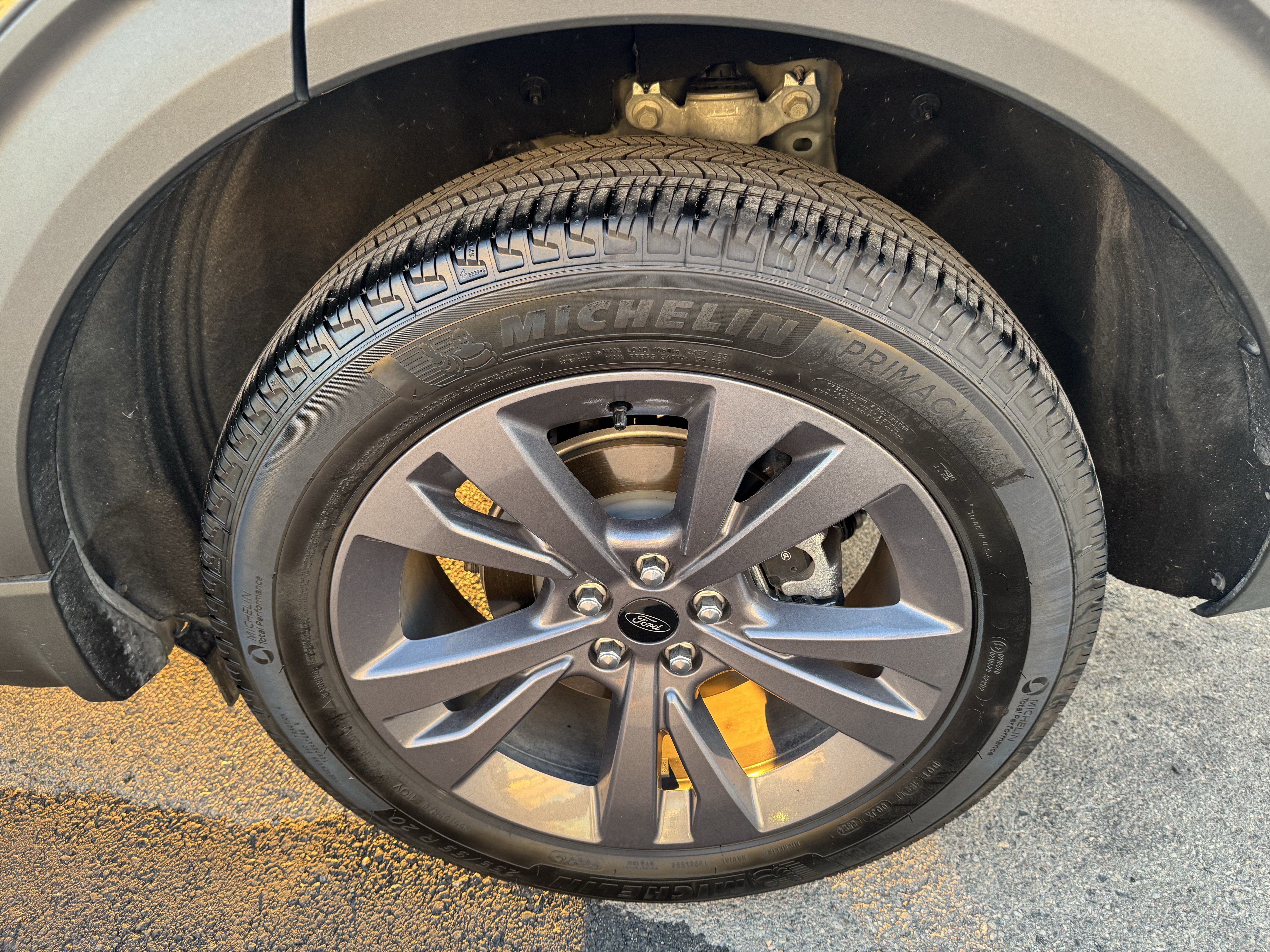 Certified 2025 Ford Explorer Active w/ Active Comfort Package AWD/4WD image 9