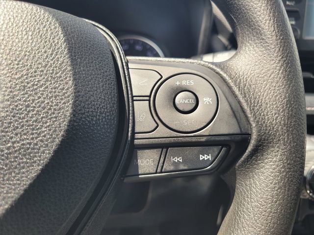 Used 2019 Toyota RAV4 XLE AWD/4WD image 27