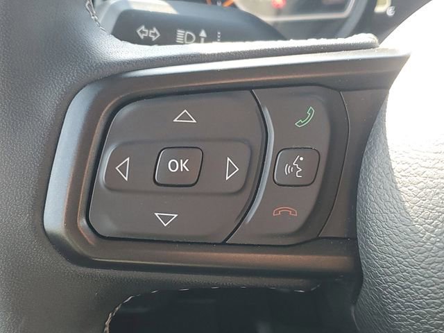 Used 2025 Jeep Wrangler Unlimited Rubicon w/ Convenience Group image 10