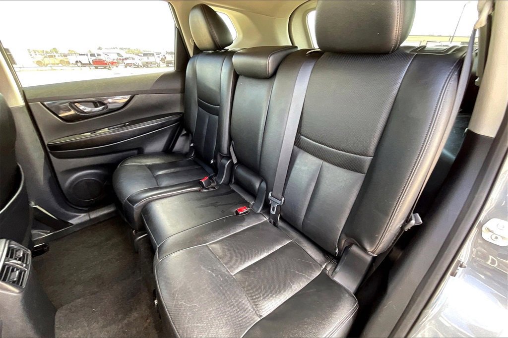 Used 2019 Nissan Rogue SL image 19