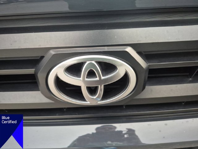 Used 2024 Toyota Tacoma SR5 AWD/4WD image 36