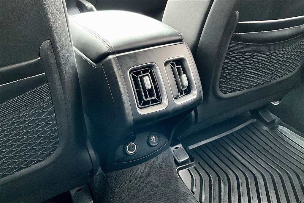 Used 2023 Kia Sorento LX image 34