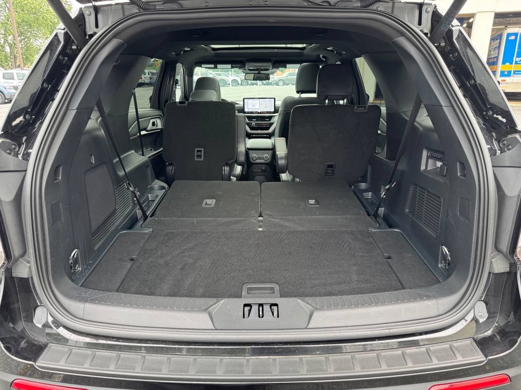 Certified 2025 Ford Explorer ST w/ Sun And Sound Package AWD/4WD image 31