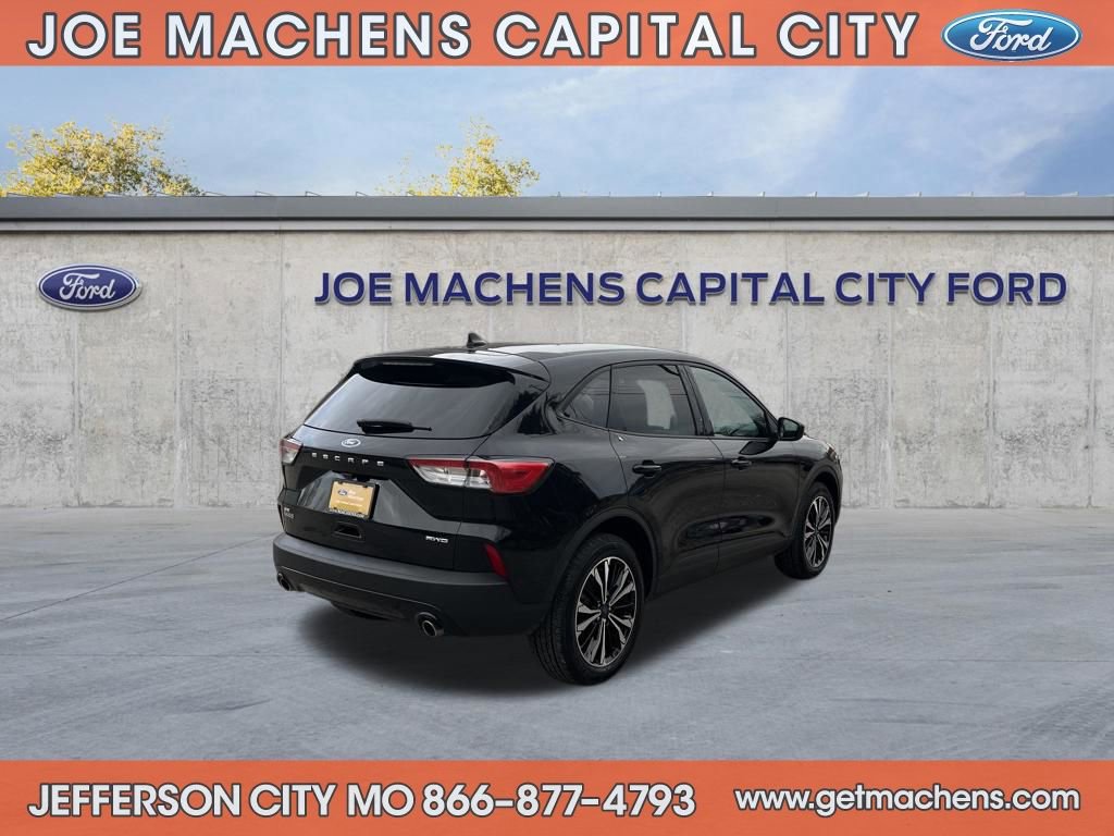 Certified 2022 Ford Escape SE w/ SE Sport Appearance Package image 7